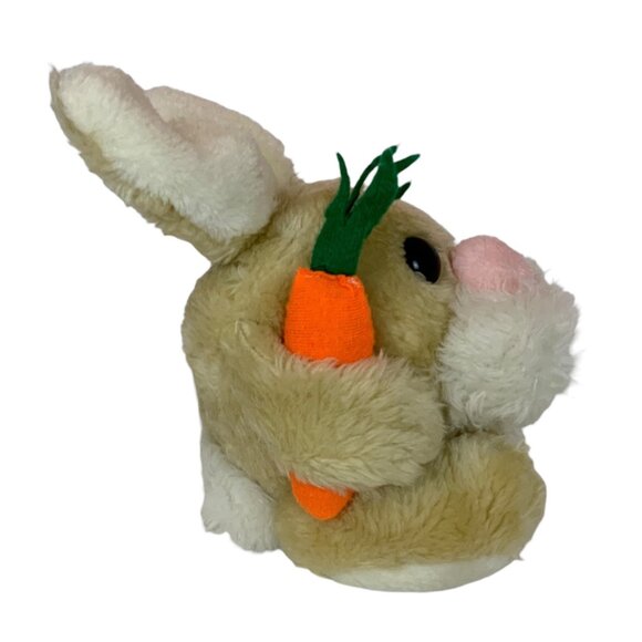 Vintage Dan-Dee 1975 Plush Bunny Holding Carrot Beige White Stuffed Animal Toy - Picture 2 of 7
